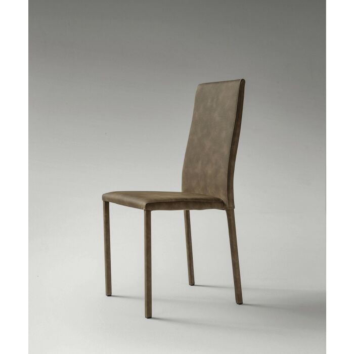 la primavera BERNA Chair upholstered in eco-leather