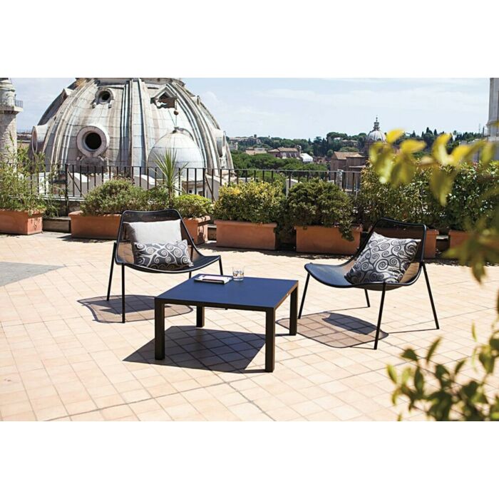 emu Round 477/482/483 Couchtisch mit lackierter Metallstruktur und Blechplatte